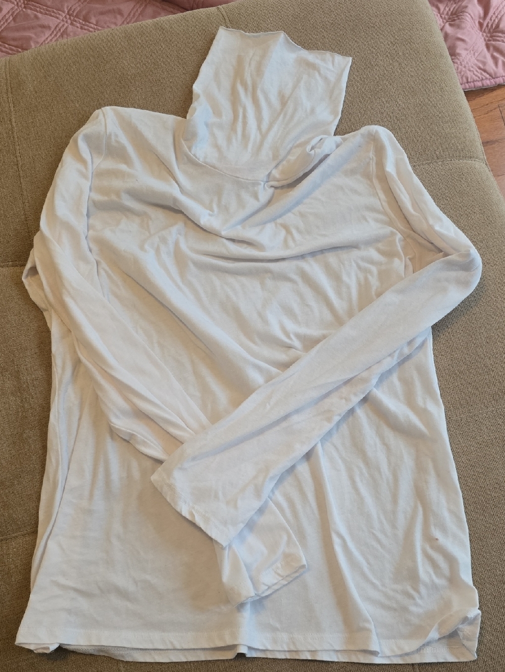 Alloy Raw Edge Lightweight Turtleneck